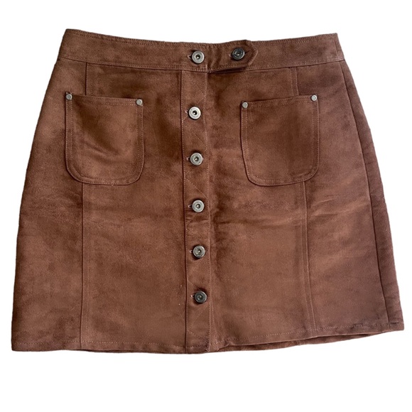 Brown suede mini skirt with buttons up the front size 8 - Picture 1 of 7